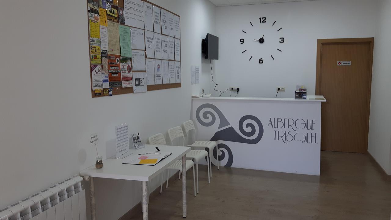 Albergue O Trisquel O Pedrouzo Bagian luar foto