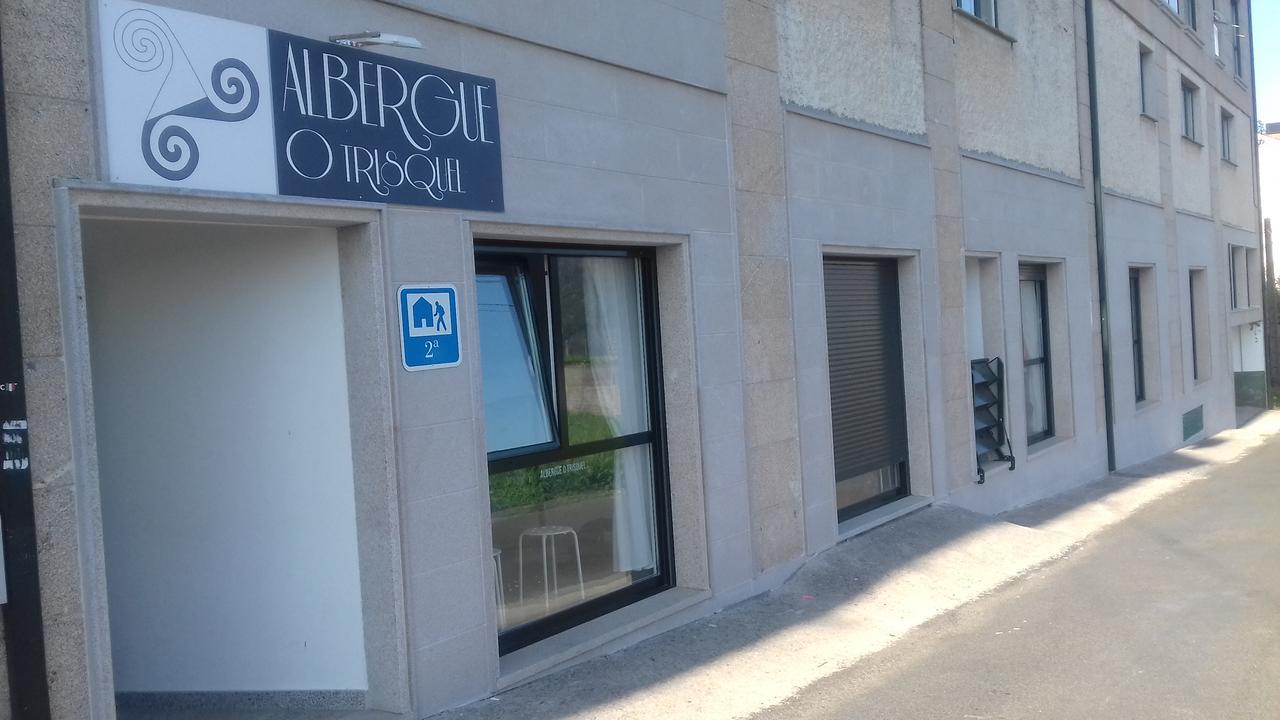 Albergue O Trisquel O Pedrouzo Bagian luar foto
